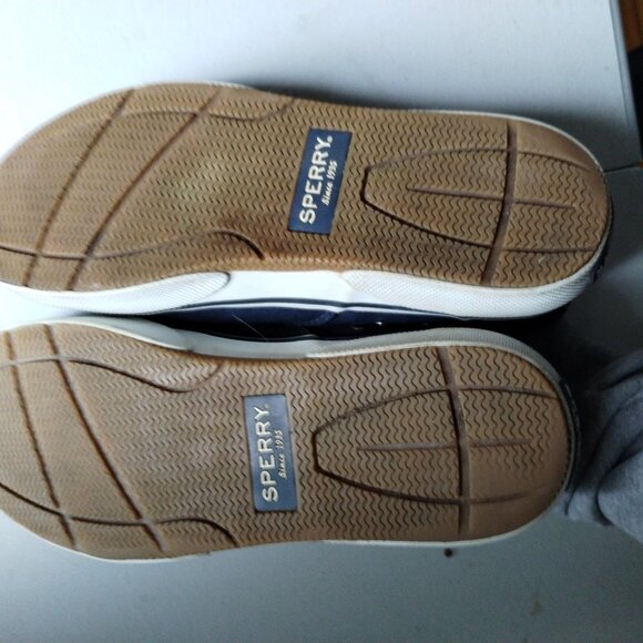 Sperry shoes SZ 8.5 - Picture 2 of 5